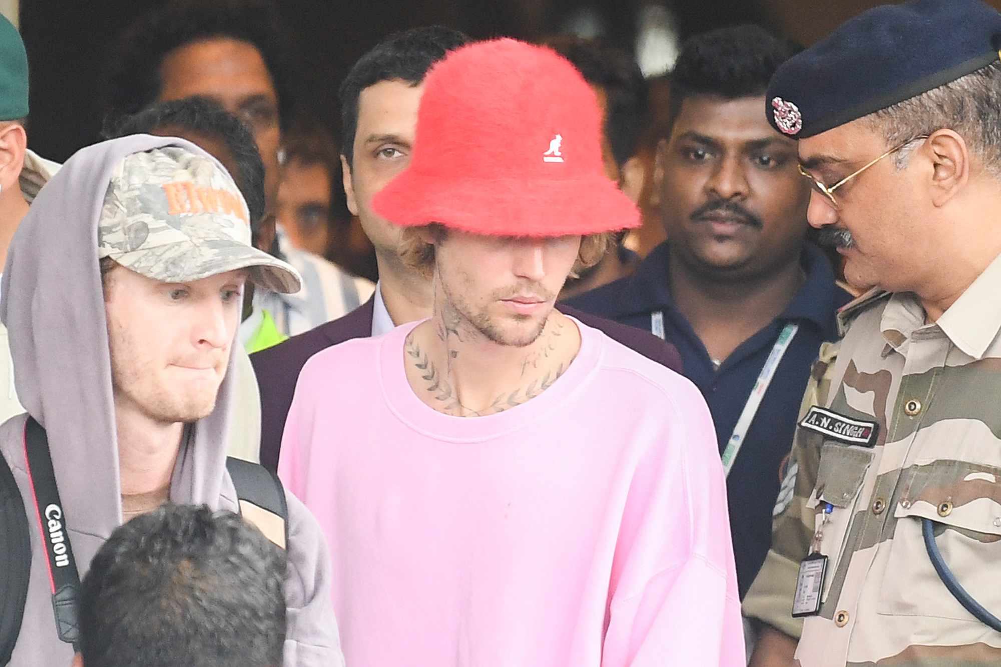 Justin Bieber Wears Pink in Mumbai Ahead of Rumored Performance at Wedding of Indian Billionaire