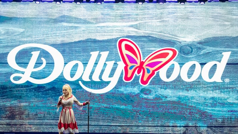 Dollywood theme park affected by flash flooding, injuring 1