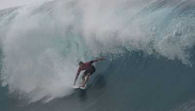 Surf olímpico se suspendió por malas condiciones climáticas en la playa de Teahupo'o - El Diario NY