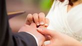Aumentan matrimonios, más de 2 mil parejas se casan gratis por lo civil