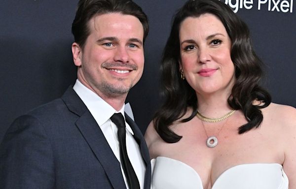 Melanie Lynskey Shares Funny Reason Why Jason Ritter's Proposal Was 'So Confusing'