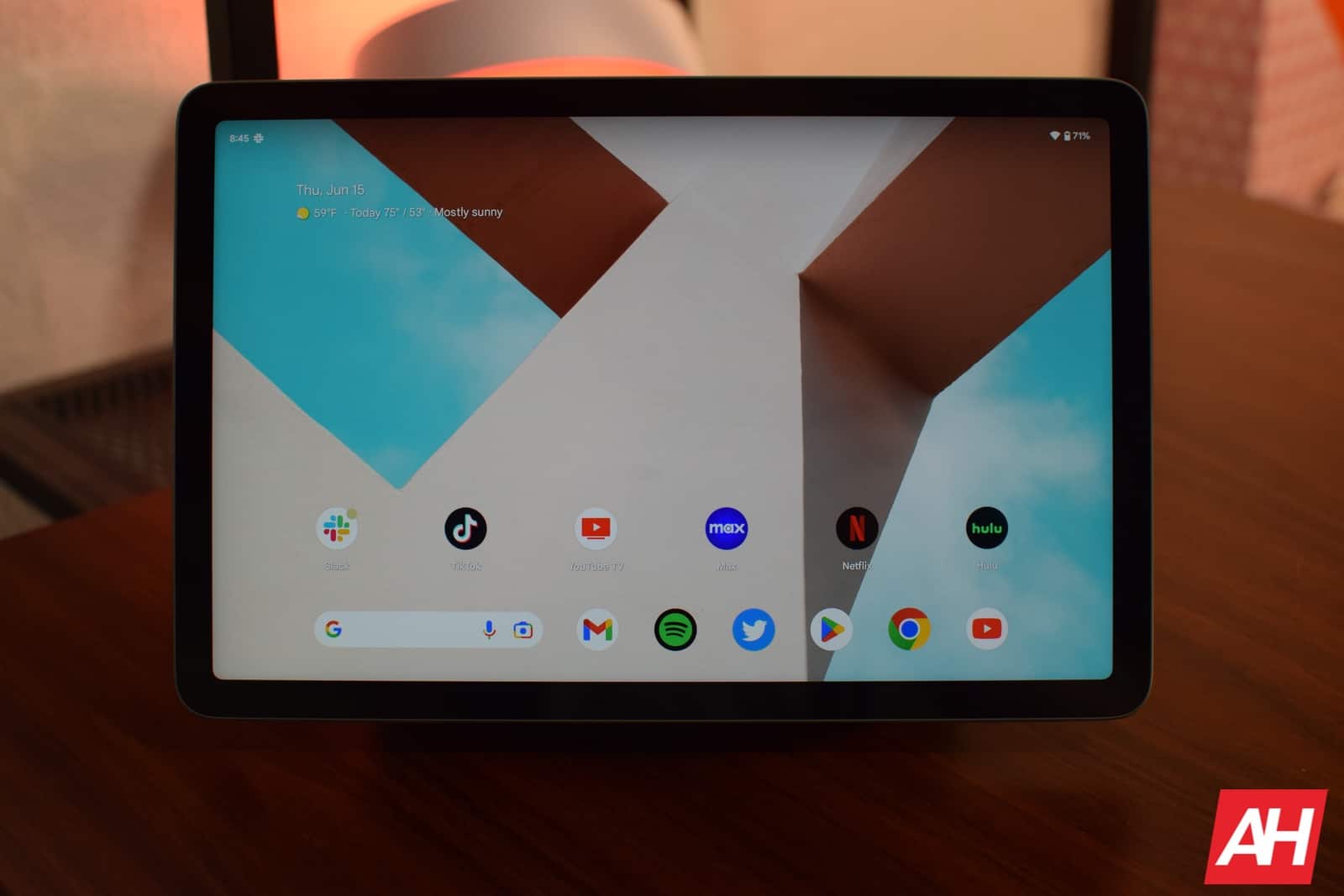 Google practically giving away Pixel Tablet with iPad trade-in program