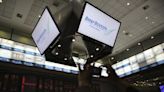 Ibovespa oscila sem direção única com avanço em bancos mas queda de Vale Por Reuters