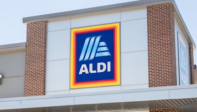 Aldi 'banana chicken gate' escalates as shoppers zoom in on pic to find 'truth'