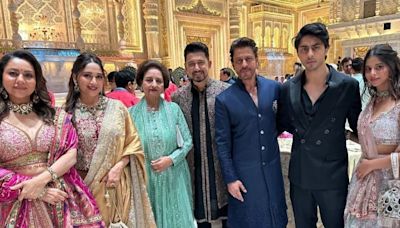 Madhuri Dixit Poses With Shah Rukh Khan and Family In UNSEEN Photo From Anant-Radhika Wedding - News18