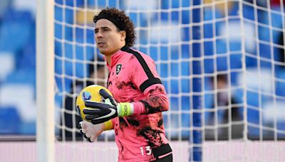 La emotiva despedida de Guillermo Ochoa de Salernitana