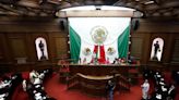Condecoración “Suprema Junta Nacional Americana” a Luis Girarte Martínez: 75 Legislatura