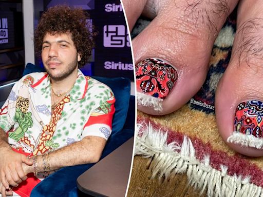 Benny Blanco rocks insanely detailed Persian rug pedicure that includes fringe