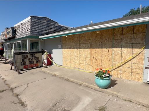 SUV hits Dairy Sweet in Auburn