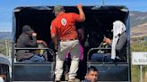 Operativo en dos casas deja 9 detenidos y 28 migrantes rescatados en frontera México-EEUU