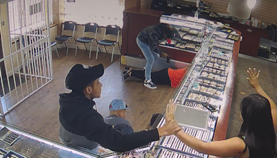 Police search for 8 suspects accused of stealing more than $2M in merchandise at Denver jewelry store