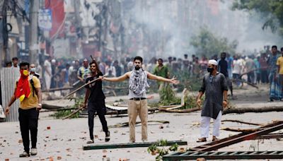 Bangladesh Violence: Protesters storm Bangladesh jail, free ‘hundreds’