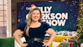 Kelly Clarkson Surprises Her Audience with a Trip to Hawaii: 'This Is What Oprah Felt Like'