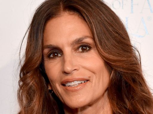 At 58, Cindy Crawford, Credits Her ‘Summer Glow’ to This Cosmetic Treatment