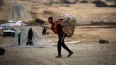 Hundreds of thousands forced to flee again as Israel pushes into Rafah