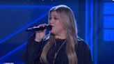 Kelly Clarkson Calls Out a Traitor With Heartbreaking Olivia Rodrigo Cover: Watch