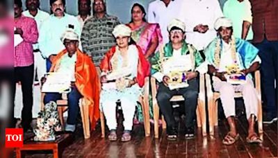 Senior journalists felicitated in Belagavi | Hubballi News - Times of India