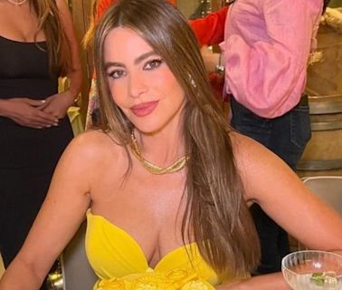 Así fue la celebración Sofía Vergara al cumplir 52 años: se vistió de amarillo