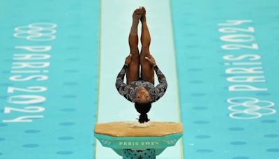 Olympic gymnastics live updates: Men's floor final scores, Simone Biles on vault next