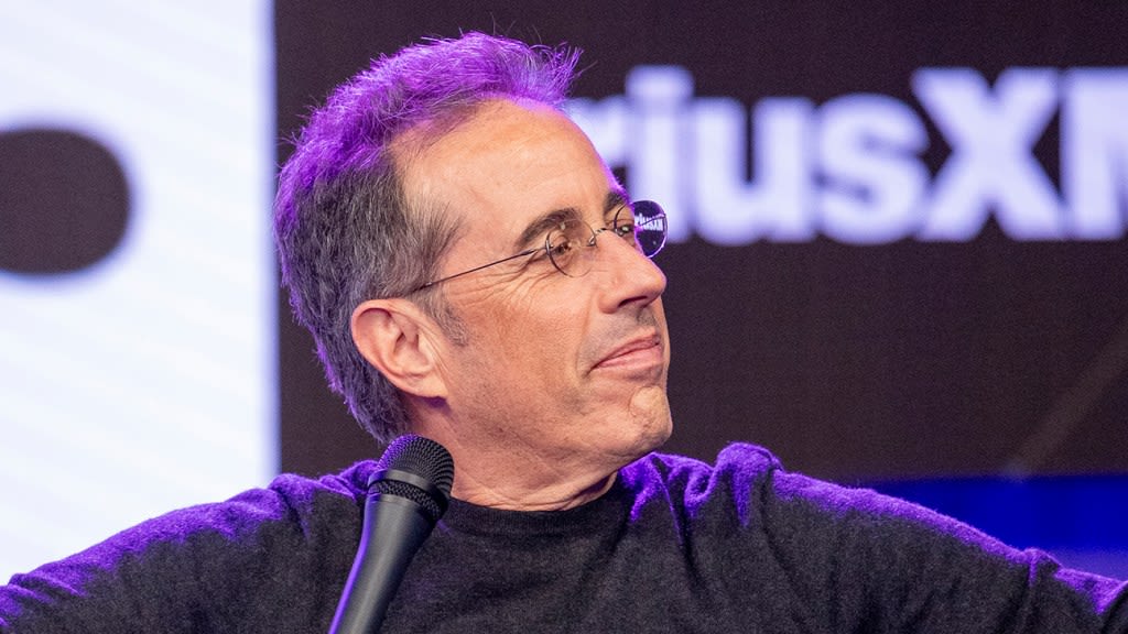 Jerry Seinfeld Heckled by Pro-Palestinian Protestor at Virginia Comedy Show