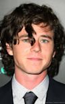 Charlie McDermott