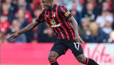 DT de Bournemouth y su impotencia al utilizar a Sinisterra