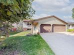 2221 52nd St NW, Rochester MN 55901