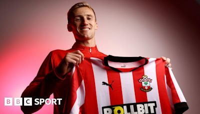 Flynn Downes: Southampton sign midfielder from West Ham on four-year deal