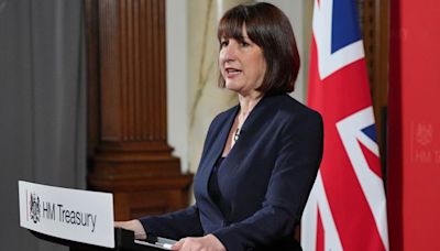 Chancellor Rachel Reeves pledges to 'fix' economy - as expert says 'black hole' matches Tory tax cuts