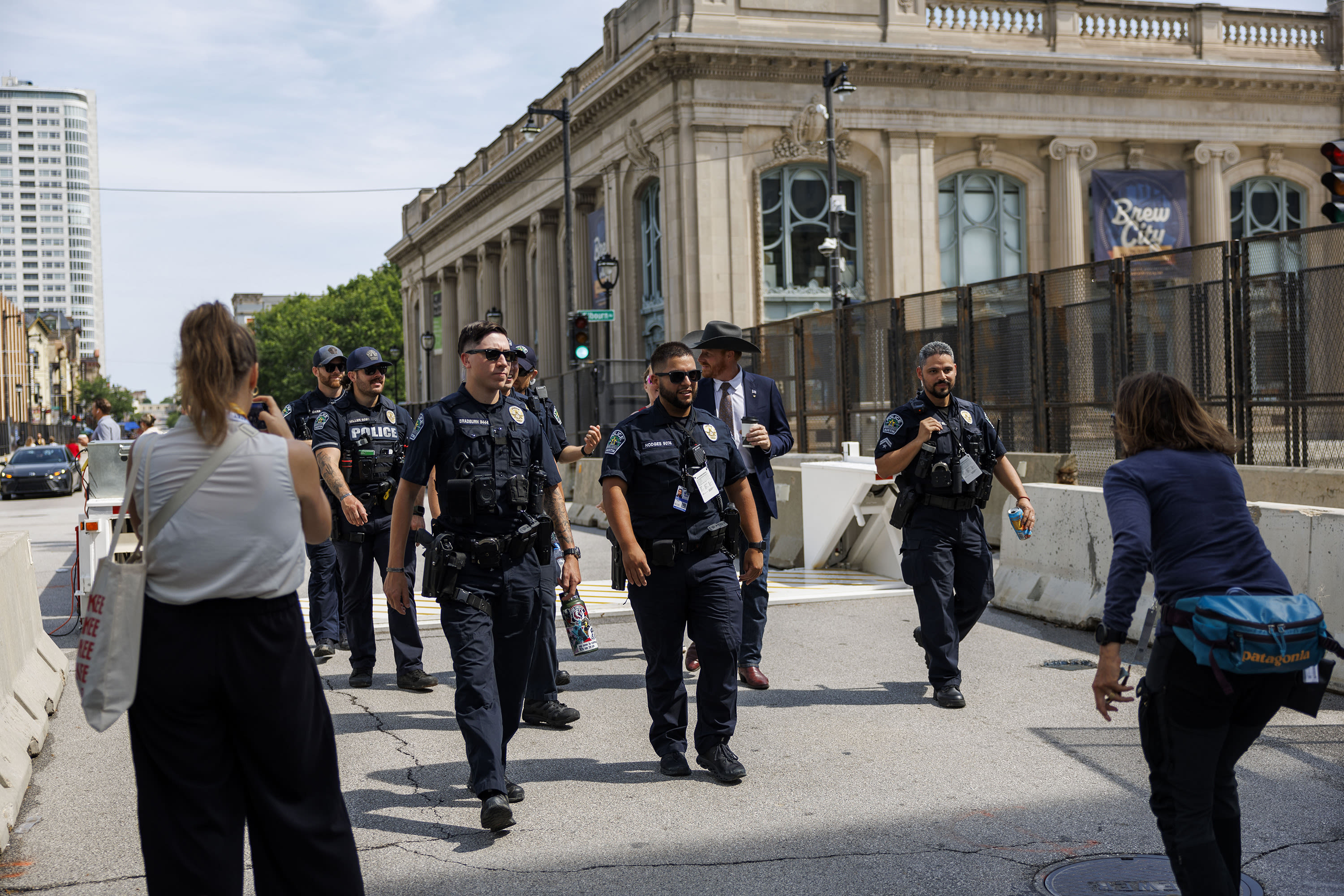 ‘We’re not intimidated’: Chicago protesters head to Milwaukee for RNC