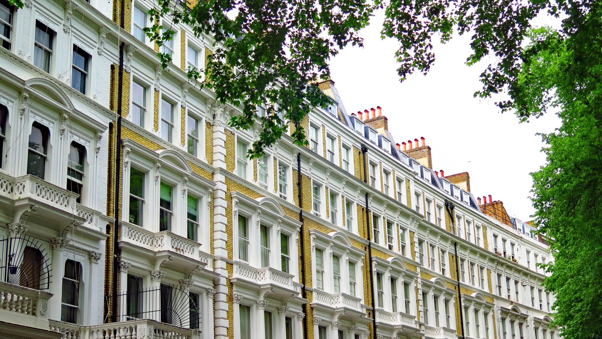 London landlords sell up properties at record rates ahead of anticipated tax hikes