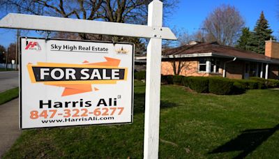 Long-term mortgage rates ease for third straight week, dipping to just below 7%