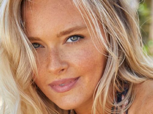 This Trendy Bathing Suit Is Beloved by SI Swimsuit Models Camille Kostek and Brooks Nader