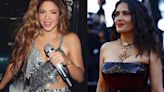 Shakira le dio un regalo especial a Salma Hayek y la actriz lo compartió en redes sociales: “Vivan las latinas”