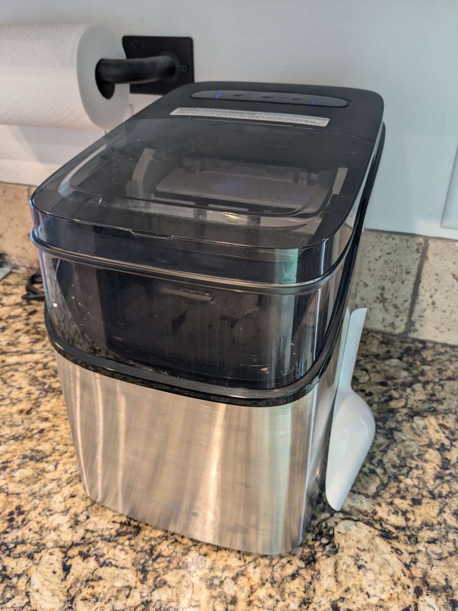 GoveeLife Smart Countertop Ice Maker 1s review - The Gadgeteer