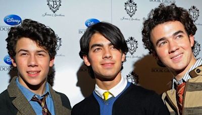 Jonas Brothers: educación religiosa, fama adolescente, noviazgos con estrellas y un regreso de película