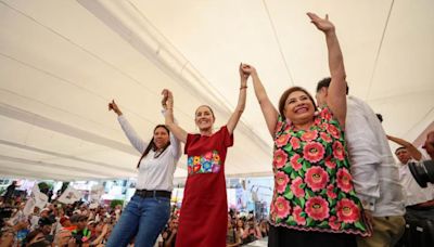 Arropan a Claudia Sheinbaum durante mitin en la Venustiano Carranza