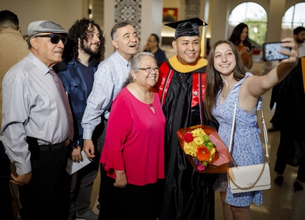 Texas Tech Health El Paso Celebrates Commencement Ceremonies for Hunt School of Nursing and Francis Graduate School of Biomedical Sciences