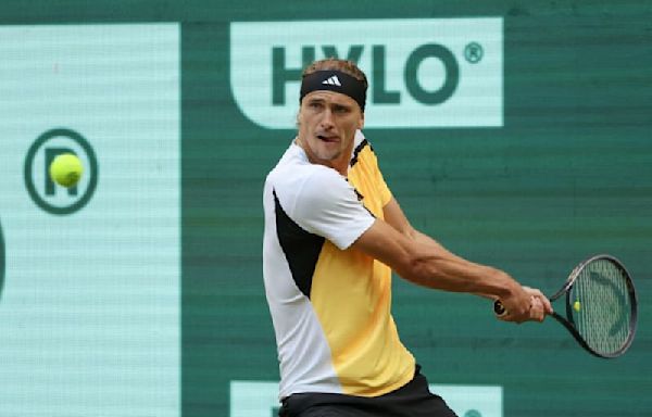 Zverev reaches quarter-finals in Halle ATP tournament