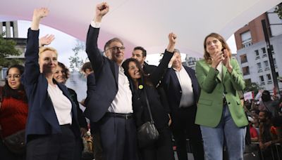 Législatives en France: première journée de campagne entre union et tensions