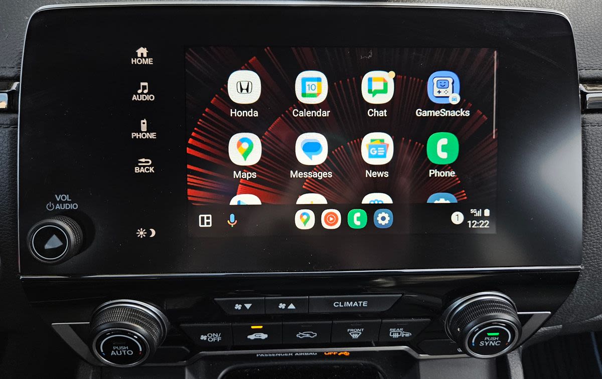 Android Auto is working on support for AM, FM, and HD radio