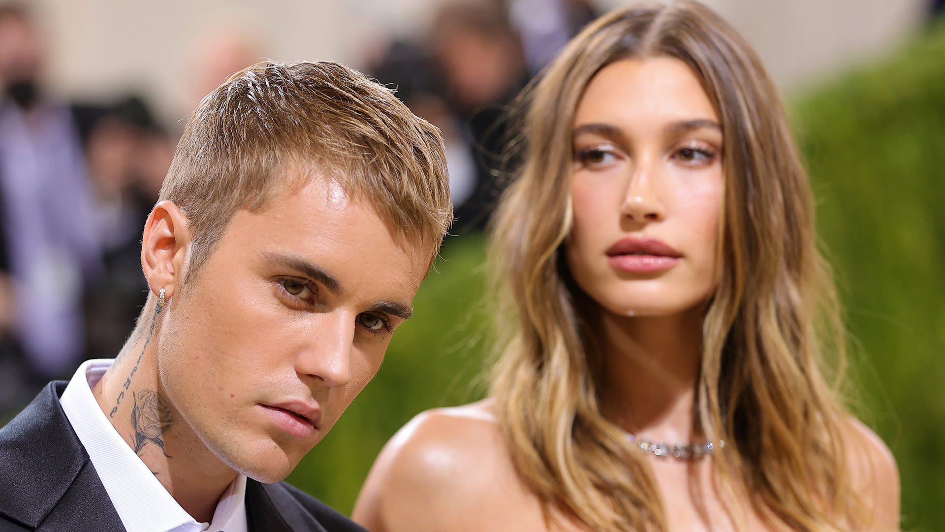 Hailey Bieber fans think star is 'insecure' as she deletes Sabrina Carpenter pic