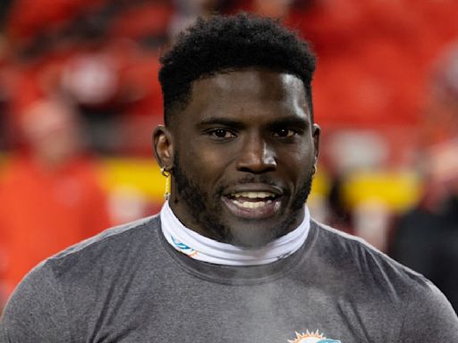 WATCH: Tyreek Hill Shows Off Basketball Skills As Dolphins Star Tries Out for Harlem Globetrotters