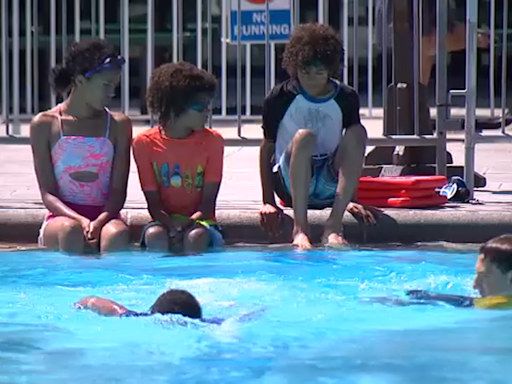 Free swimming classes held on Jones Beach to teach water safety