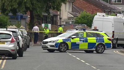 Cordon lifted after explosives team make area safe