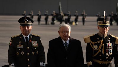 ¿AMLO podría regresar como Secretario de la Defensa Nacional en el gobierno de Claudia Sheinbaum? Esto reveló el todavía presidente