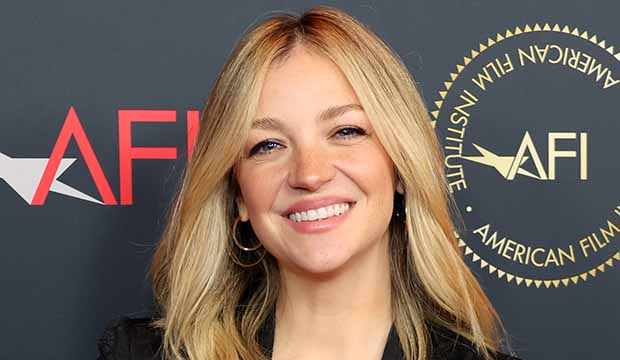 Abby Elliott (‘The Bear’) on working her ‘dream job’: ‘I feel so challenged creatively in this environment’ [Exclusive Video Interview]