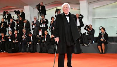 Donald Sutherland death: Chameleon character actor known for 'MASH' dead at 88