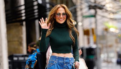 Historia de un flechazo: las botas con plataforma que Jennifer Lopez lleva sin parar