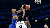 Basket: les Bleus souffrent mais battent le Japon et se rapprochent des quarts